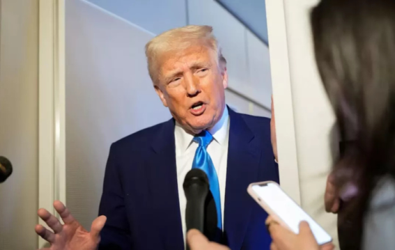 Trump ने फिर पलटी मारी